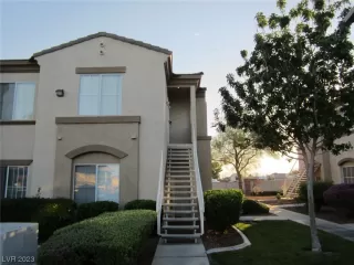 Photo #1: 2481698 Listing 