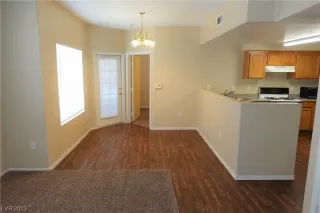 Photo #6: 2481698 Listing 