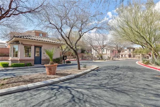 MLS: 2481744 Condo For Sale