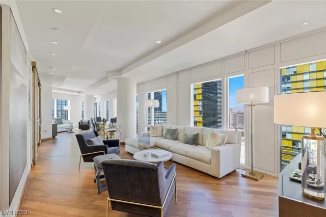 MLS: 2481752 Condo For Sale