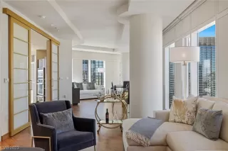 Photo #1: 2481752 Listing