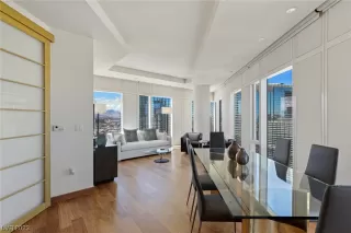 Photo #6: 2481752 Listing