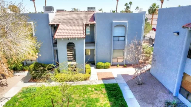 MLS: 2481761 Condo For Sale