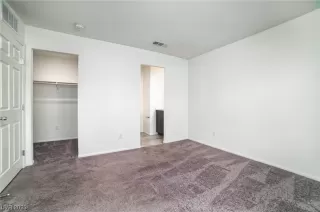 Photo #5: 2481801 Listing 