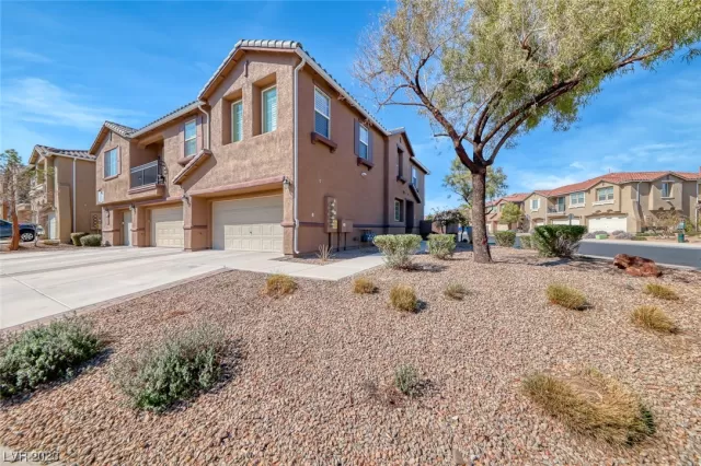 MLS: 2481805 Condo For Sale