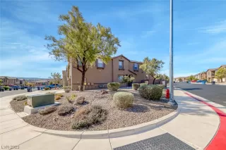 Photo #2: 2481805 Listing