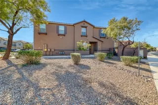 Photo #3: 2481805 Listing