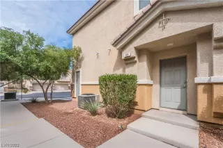 Photo #1: 2481819 Listing