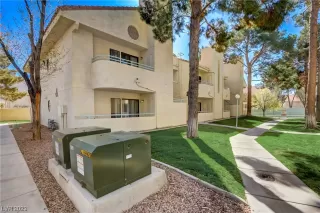 Photo #2: 2481840 Listing 