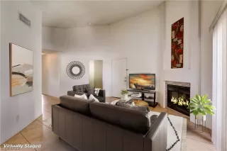 Photo #5: 2481840 Listing 