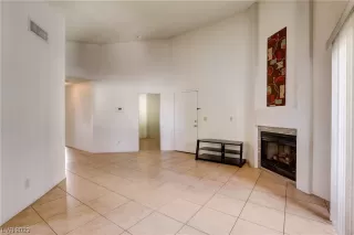 Photo #6: 2481840 Listing 