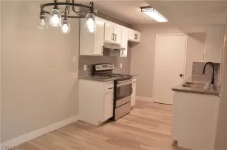 Photo #5: 2481845 Listing 