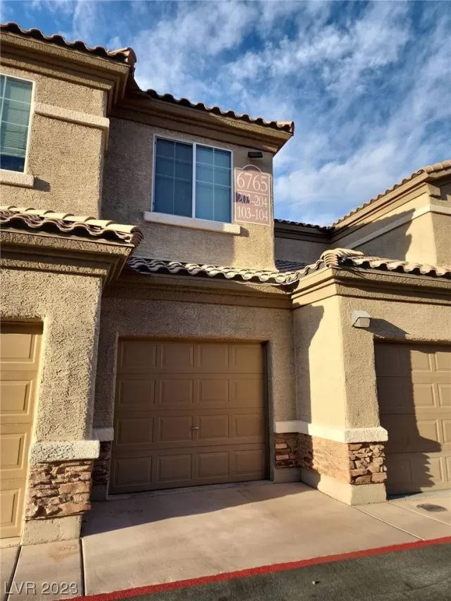 MLS: 2481857 Condo For Sale