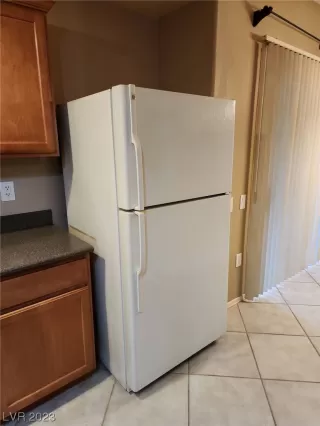 Photo #5: 2481857 Listing 