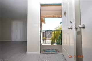 Photo #4: 2481879 Listing 