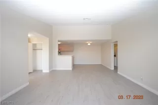 Photo #5: 2481879 Listing 