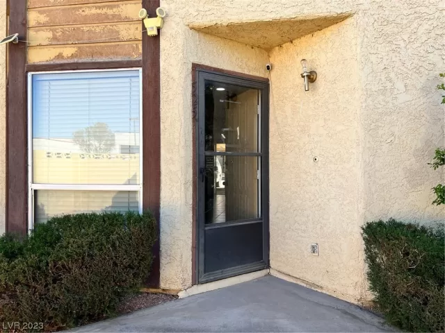 MLS: 2481946 Condo For Sale