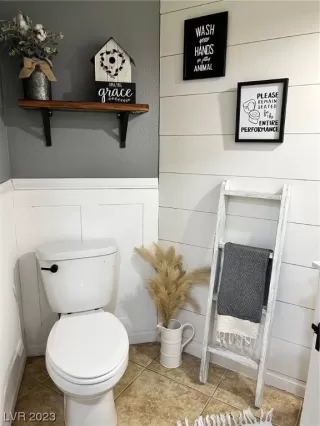 Photo #6: 2481946 Listing