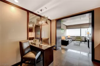 Photo #2: 2481994 Listing