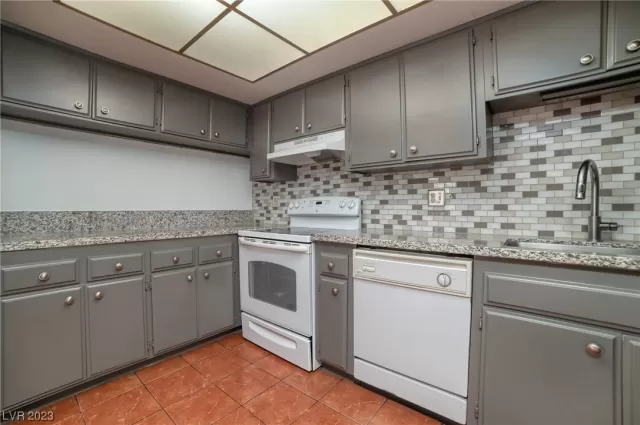 MLS: 2482012 Condo For Sale