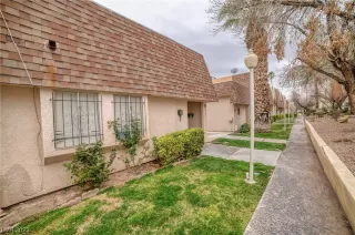 Photo #2: 2482012 Listing 