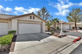 Photo #2: 2482016 Listing