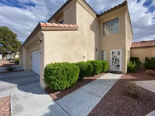 Photo #2: 2482018 Listing 