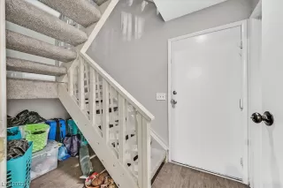 Photo #1: 2482039 Listing