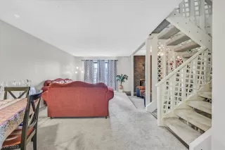 Photo #2: 2482039 Listing