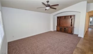 Photo #4: 2482075 Listing 