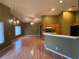 Photo #4: 2482123 Listing 