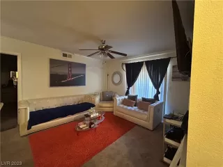 Photo #1: 2482196 Listing