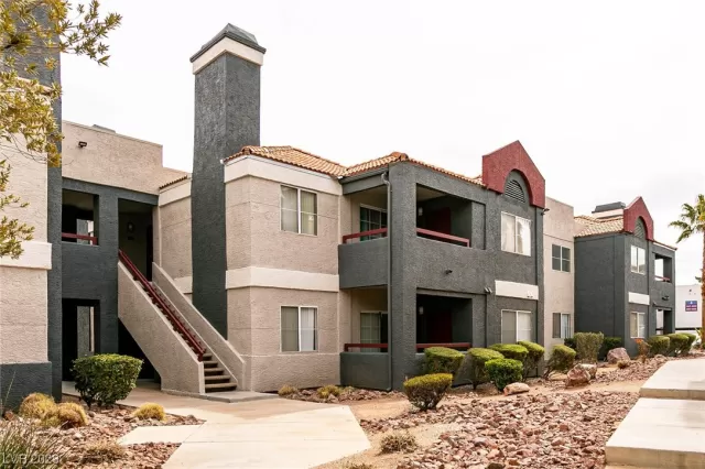 MLS: 2482231 Condo For Sale