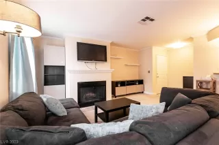 Photo #6: 2482231 Listing 