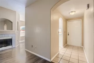 Photo #1: 2482256 Listing 