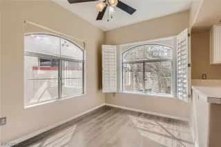 Photo #4: 2482256 Listing 