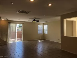 Photo #4: 2482267 Listing 