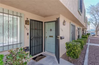 Photo #1: 2482321 Listing