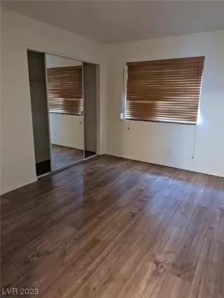 Photo #3: 2482332 Listing