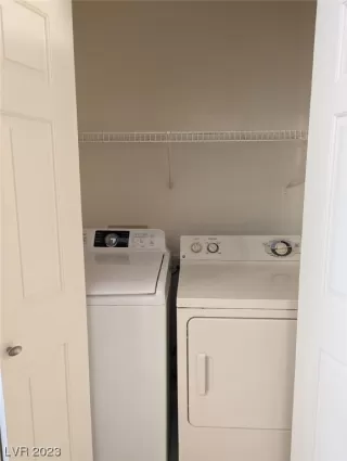 Photo #5: 2482332 Listing