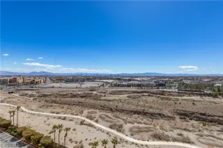 Photo #3: 2482348 Listing 