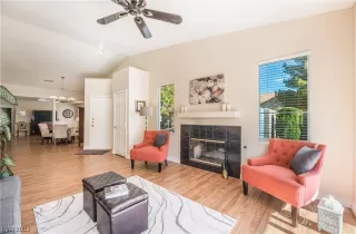 Photo #6: 2482352 Listing 