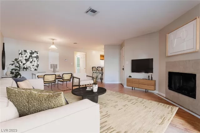 MLS: 2482364 Condo For Sale