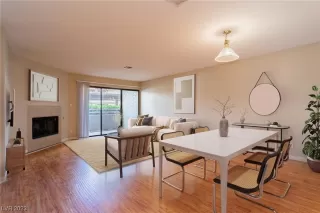 Photo #1: 2482364 Listing 