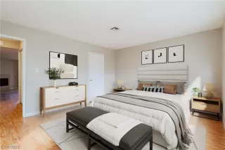 Photo #4: 2482364 Listing 