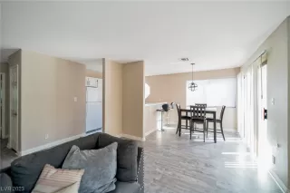 Photo #6: 2482372 Listing 