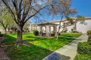 Photo #2: 2482377 Listing 