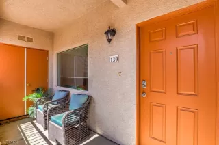 Photo #3: 2482384 Listing