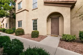 Photo #1: 2482387 Listing