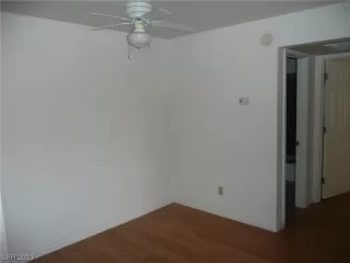 Photo #3: 2482442 Listing 